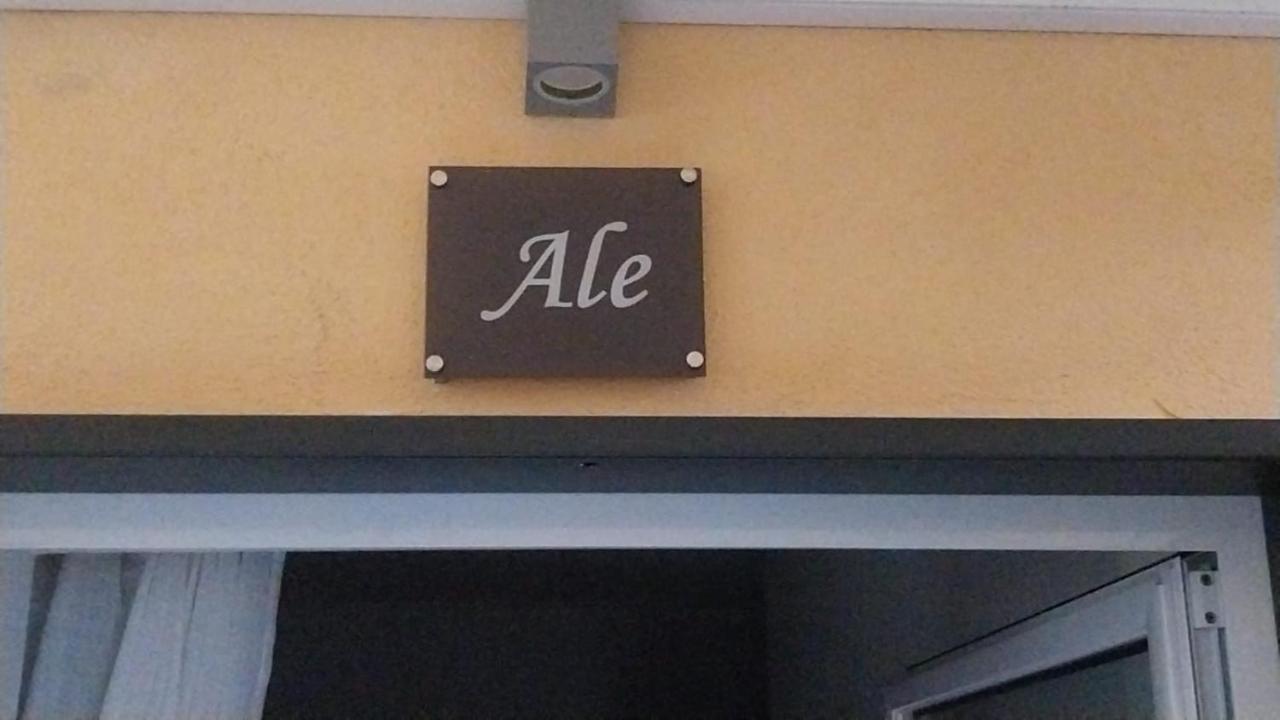 Alery Hotel Napels Buitenkant foto